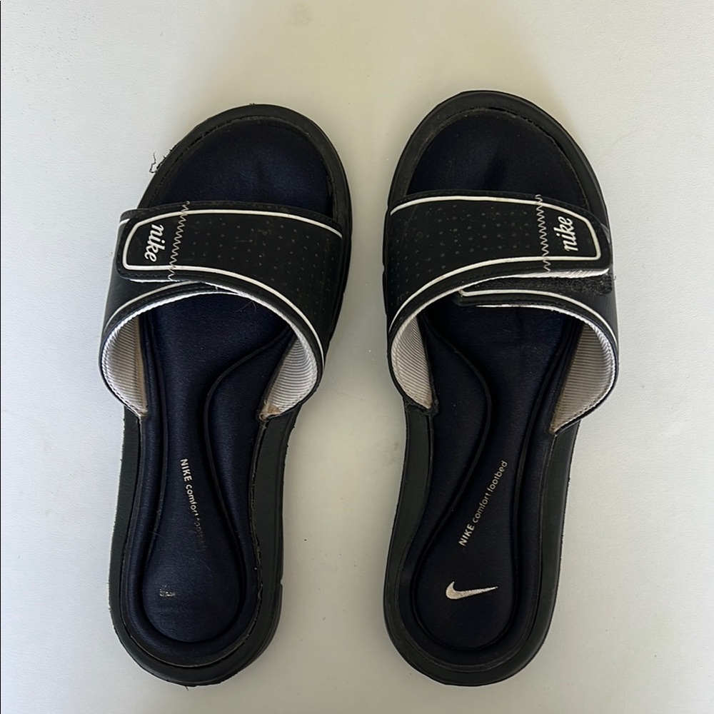 Nike Women's Black Slide Sandals